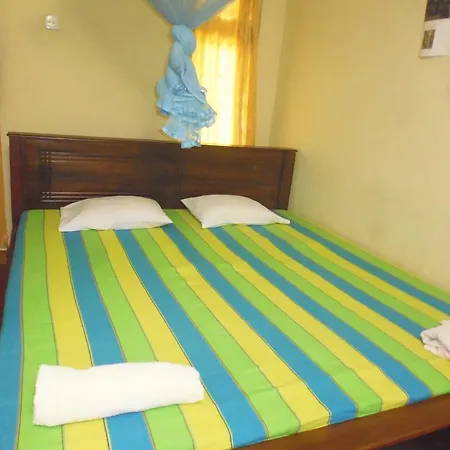 The Nilmini Lodge Sigirîya Extérieur photo