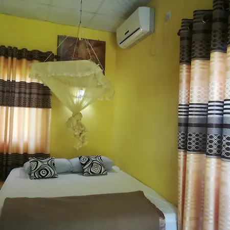 The Nilmini Lodge Sigirîya Extérieur photo
