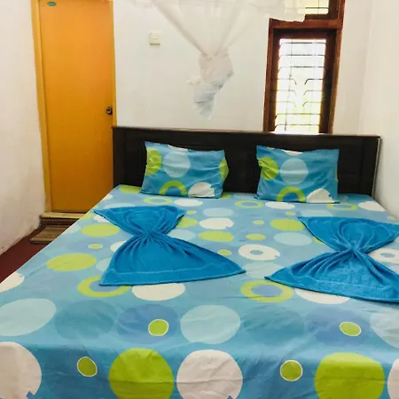The Nilmini Lodge Sigirîya Extérieur photo